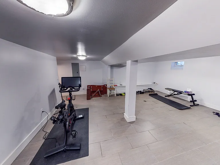 855 State St #TOWNHOUSE — Photo 73