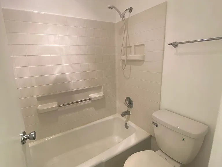 2020 Center St NE #38 — Photo 8
