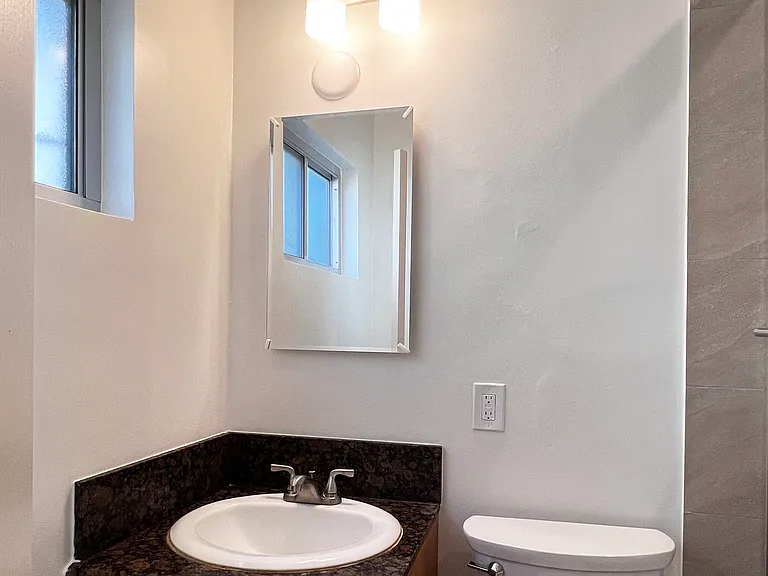 1719 W Malvern Ave #2 — Photo 19