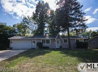 1684 State St, Holland, MI 49424