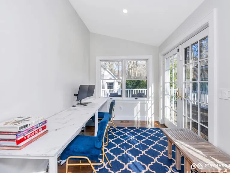 29 Georgica Woods Ln — Photo 15