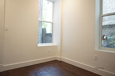 Rented by Rennit Inc.