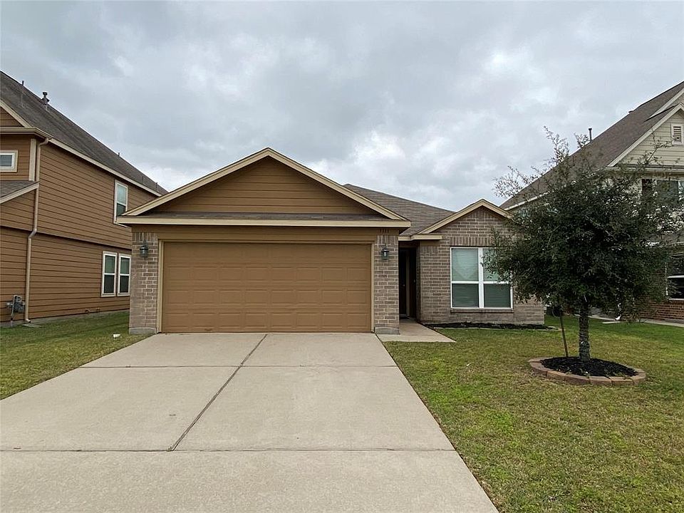 1st image of 3111 View Valley Trl