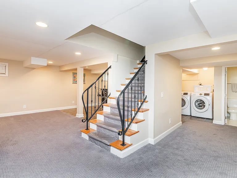 2223 Strathmoor Blvd #FURNISHED — Photo 22