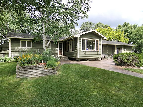 5th image of 17039 Kettle River Blvd NE