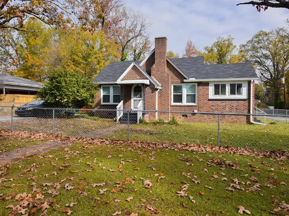 1101 Brannon St, Greenwood, SC 29646