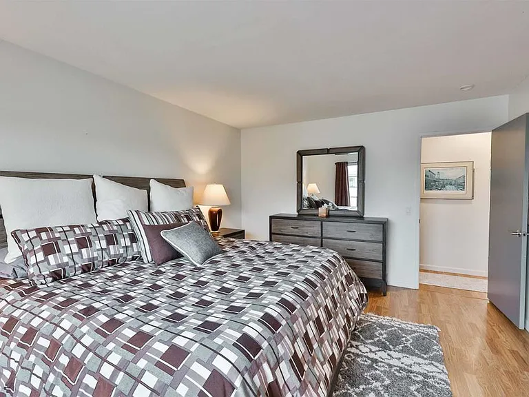 850 C Ave #4 — Photo 21