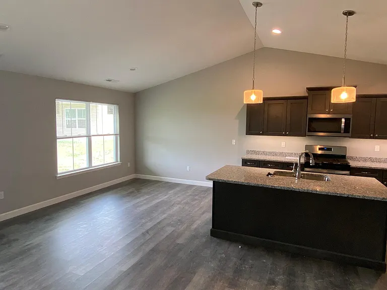 2018 Serenade Ln — Photo 4