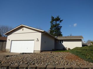 2081 Elmwood Dr S, Salem, OR 97306