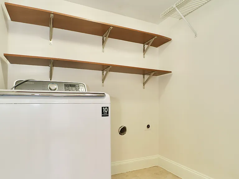 407 Josephine St — Photo 5