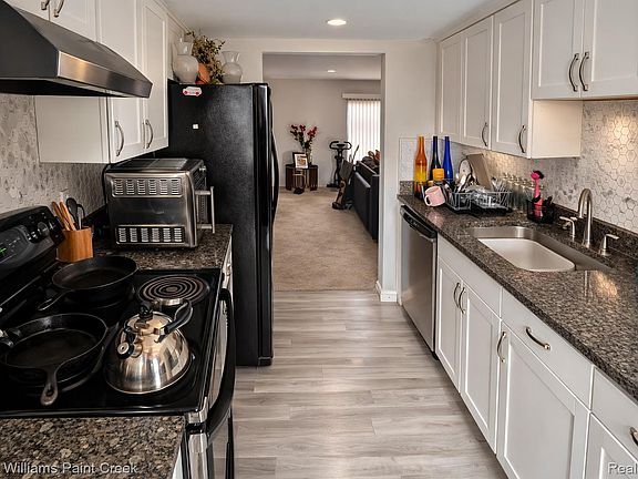 5th image of 26728 Farmbrook Villa Dr