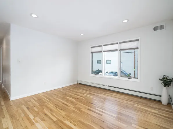 139 Cambridge Avenue image 6 of 19