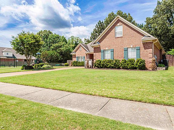 3rd image of 1377 Rain Lake Ln W