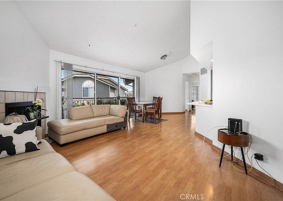 10361 Garden Grove Blvd APT 9, Garden Grove, CA 92843 | MLS