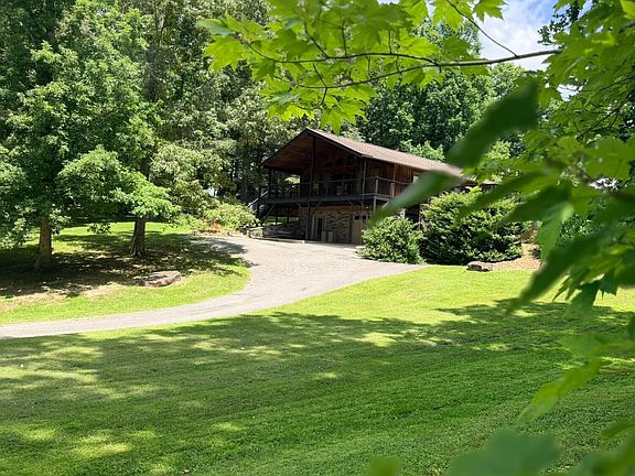 2nd image of 162 Coffee Dr