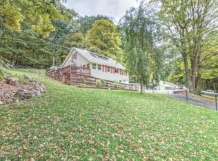 5 Knollwood Dr, Newton, NJ 07860