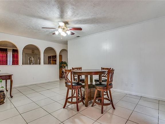 5th image of 714 Dewberry Dr