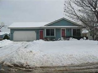 2085 Sandstone Dr, Jenison, MI 49428