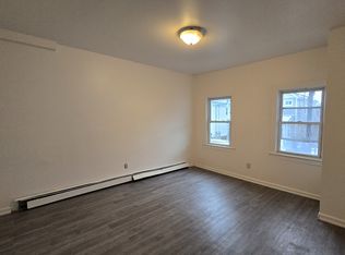 96 S Montgomery St, Walden, NY