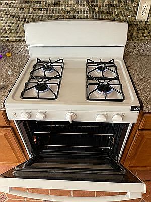 5th image of 866 E 164th St #1