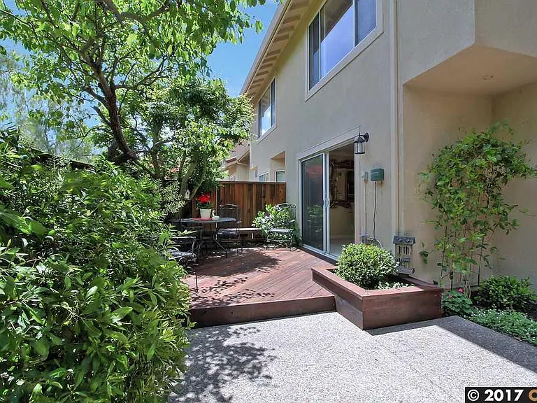 613 S Blackbrush Ln — Photo 25