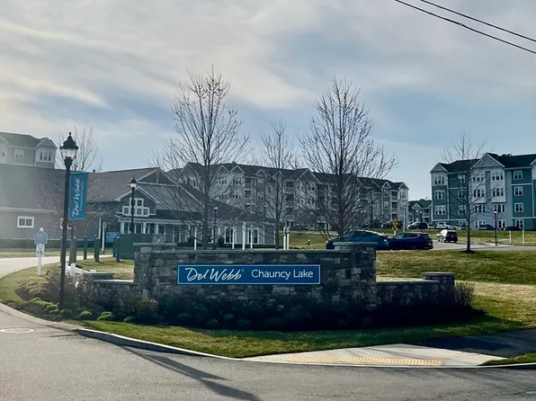 4204 Peters Farm Way #204, Westborough, MA 01581