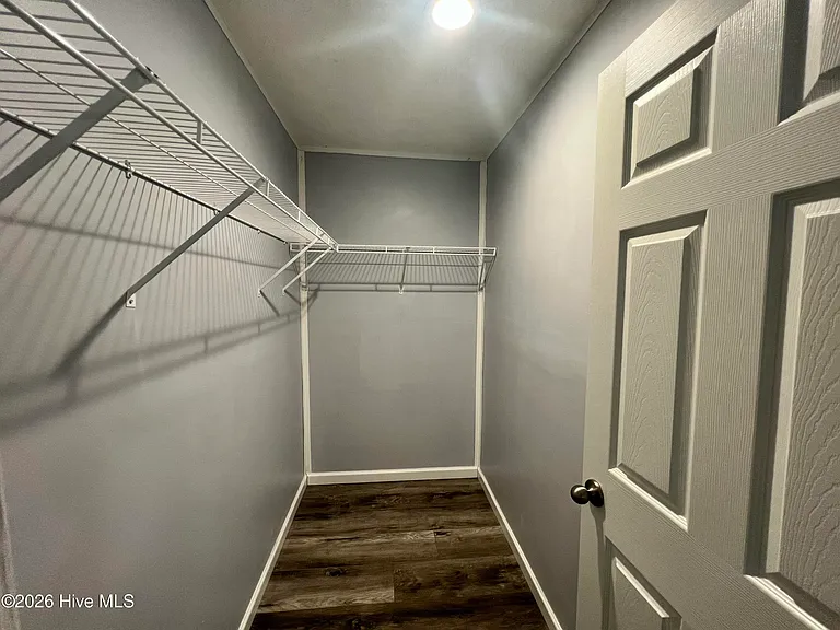 1296 Riverview Dr — Photo 12