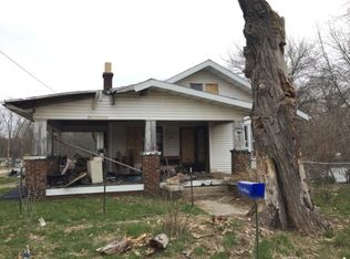 206 S Walnut St, Winslow, IN 47598