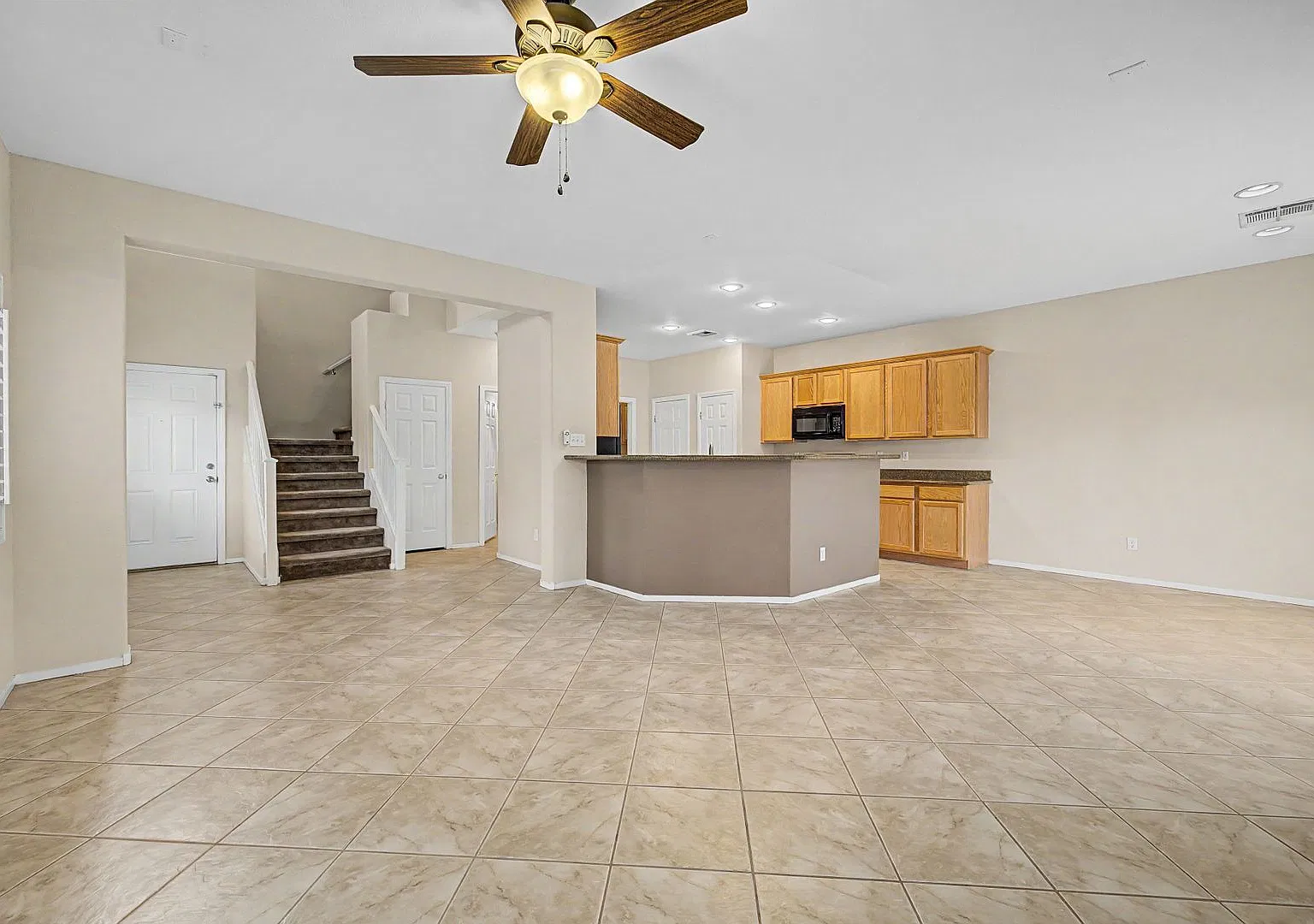 Close To N.A.F.B. Great Family Home In Sunrise Canyon Subdivision! — Photo 3