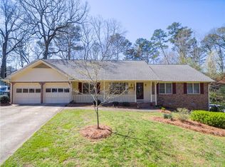 1481 Silver Maple Ct, Lilburn, GA 30047