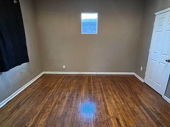 4th image of 5656 Terry Ave