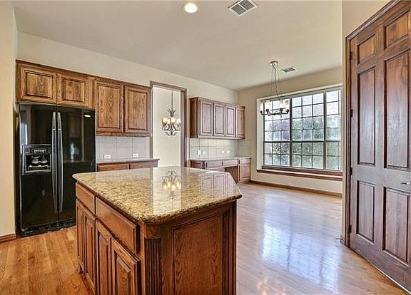 5th image of 1298 Bowie Ln