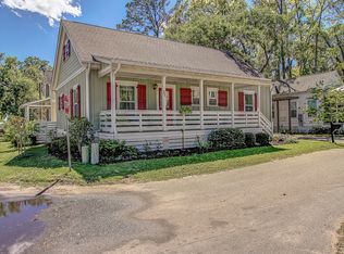 11 Robertson St, Bluffton, SC 29910