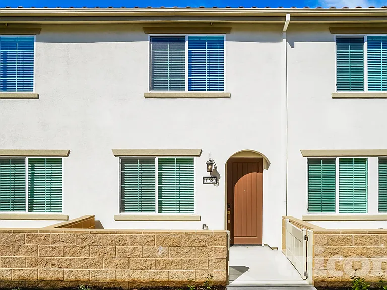 10580 Amigos Ct — Photo 1