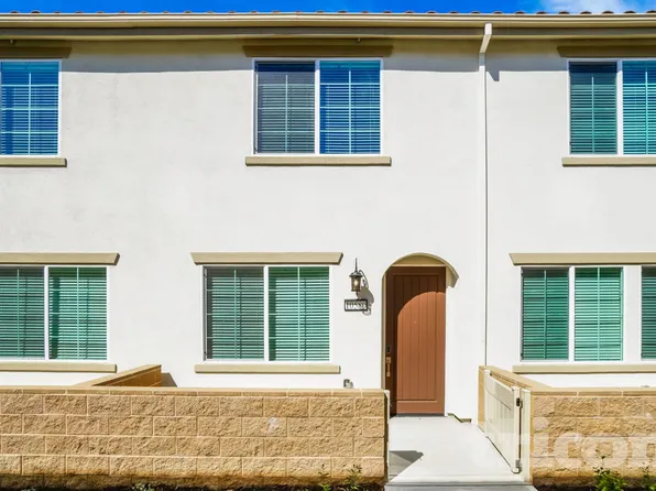 10580 Amigos Ct, Elk Grove, CA 95757
