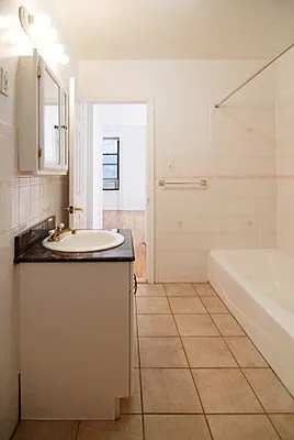 Rented by WAM Partners - William Moses Co. | media 18