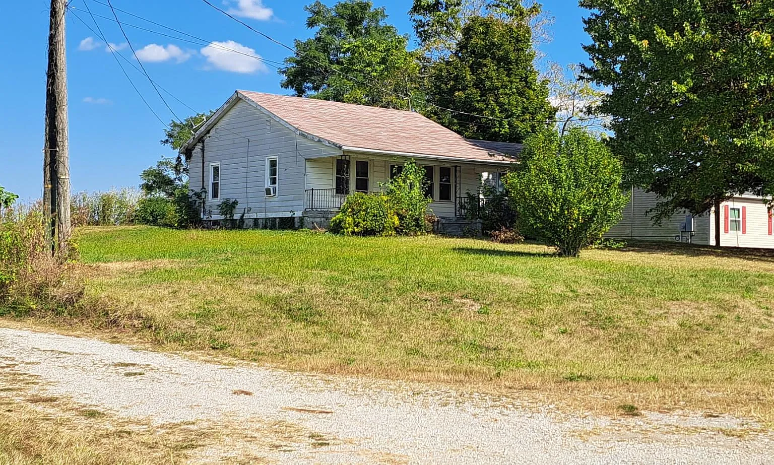 2 bed, $975 — Photo 1