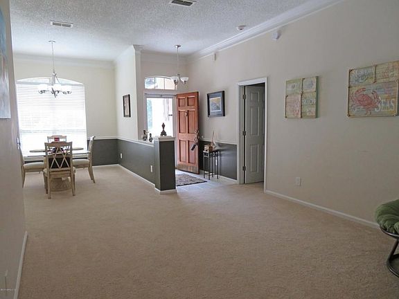5th image of 108 Bracken Ct