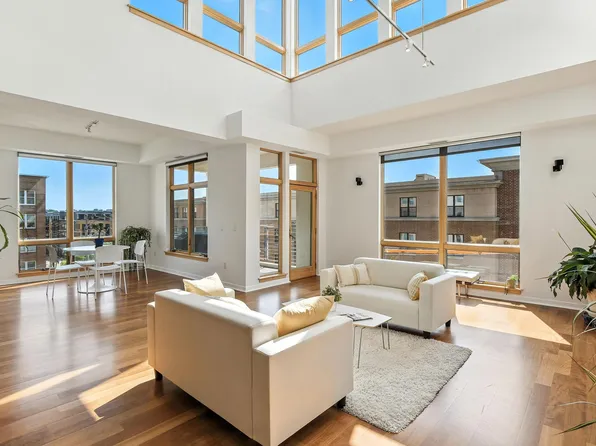 490 Temperance St Unit 402, Saint Paul, MN 55101