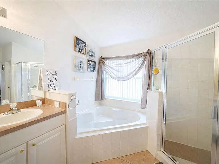 4742 Cumbrian Lakes Dr — Photo 12