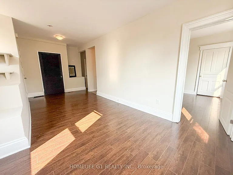 288 Hunter St W #2 — Photo 5