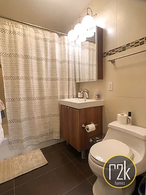 Rented by Realty 2000 Corp | media 39