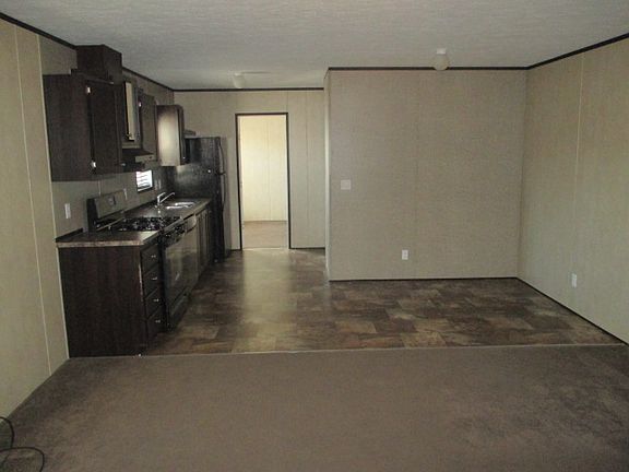 3rd image of 50499 McKinley St