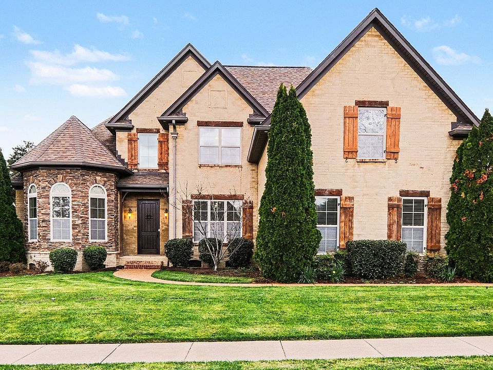 1st image of 1017 Alice Springs Cir