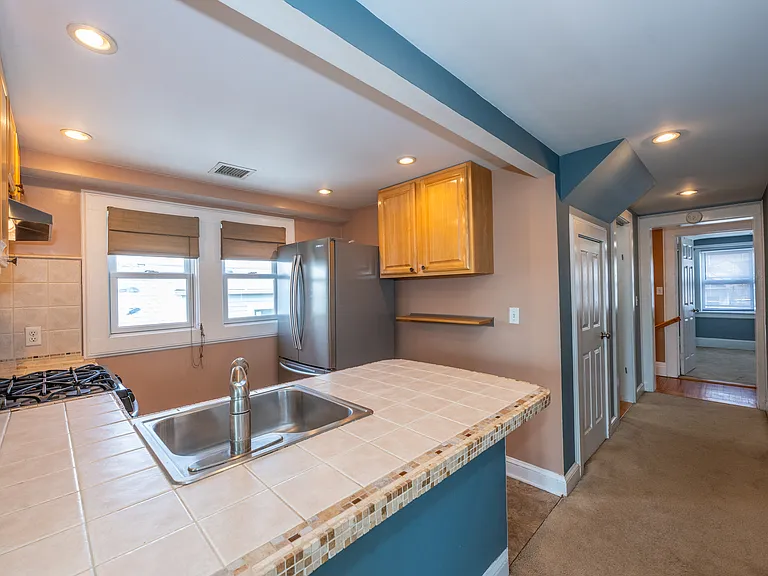 41 Beekman St #3 — Photo 1
