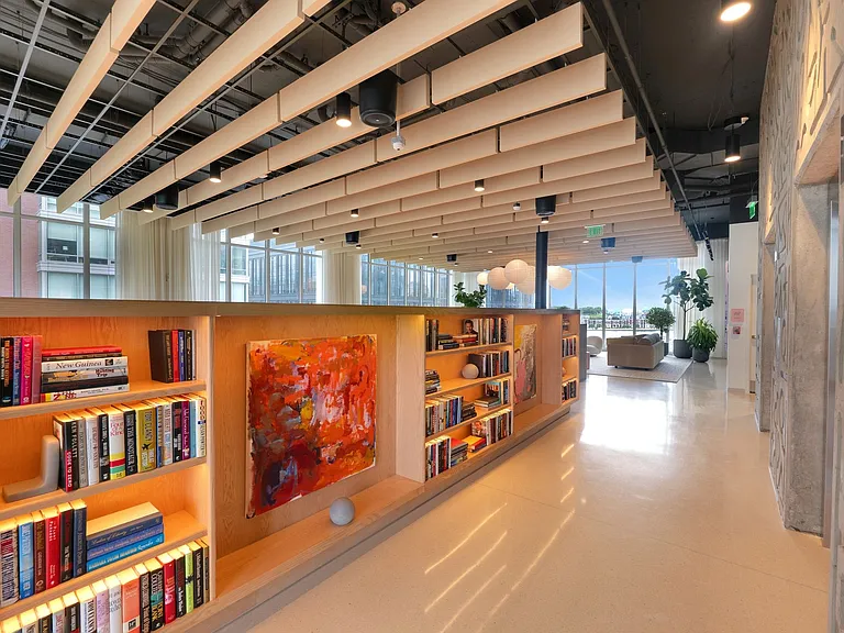 Allied Harbor Point — Photo 6
