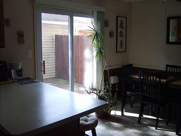 5th image of 5105 Radcliff Cir