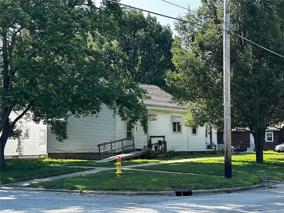 2nd image of 1321 Shelby Ave