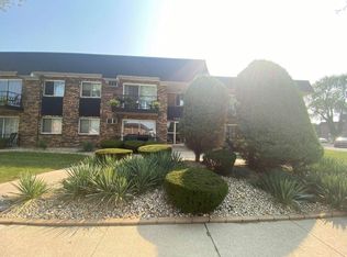18205 Hart Dr APT 6B, Homewood, IL