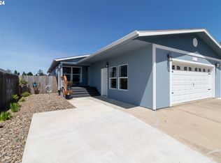 1967 34th St, Florence, OR 97439